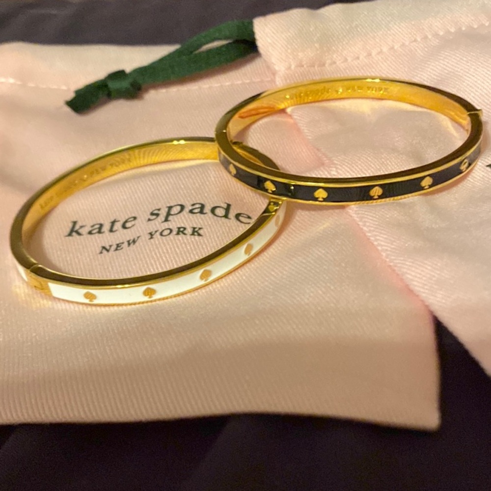 NWT Kate Spade Black and White Spot the Spade Enamel Hinged Bangles
